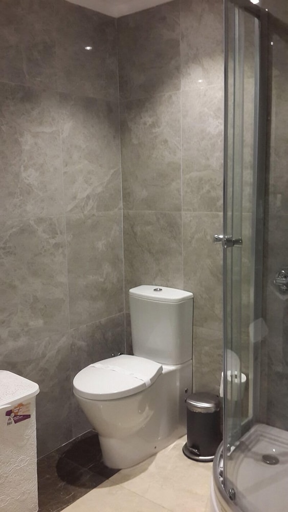 Bmk Suites And Apartments 44/50