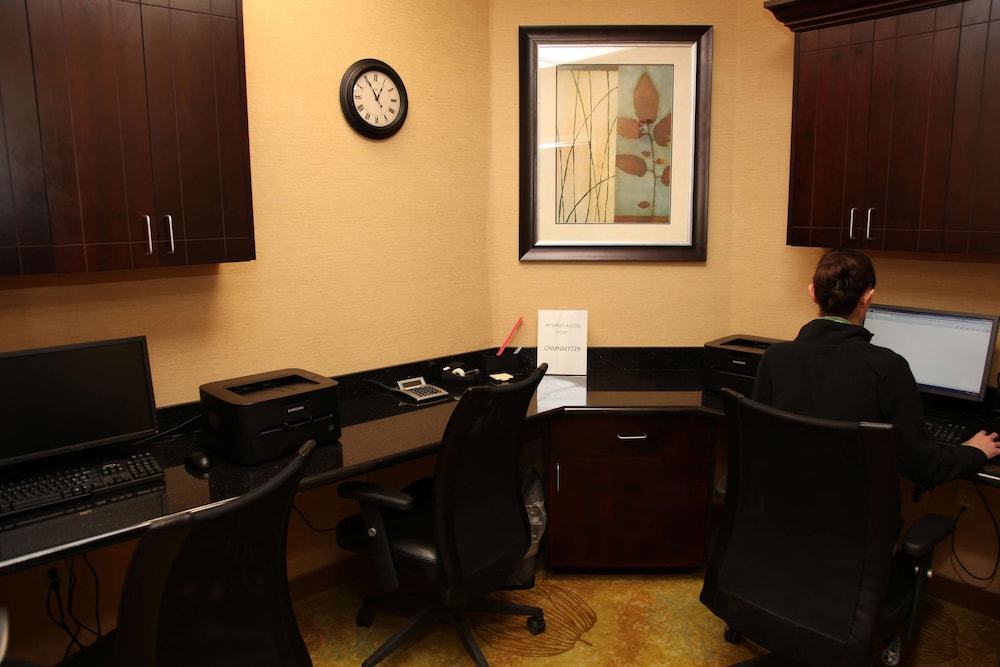 Hampton Inn And Suites Carlsbad Nm 32/37