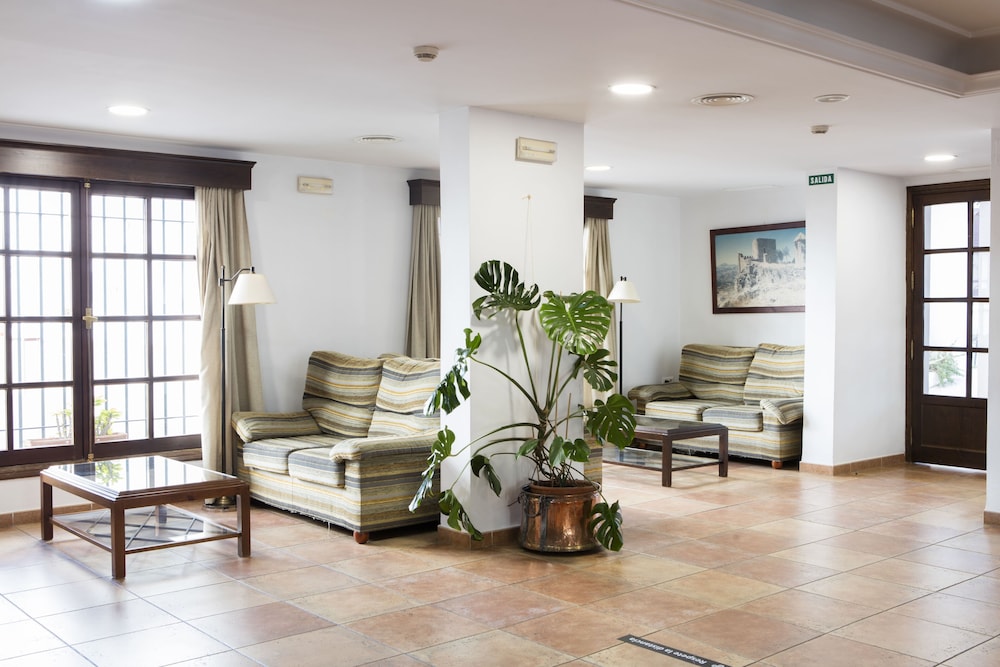 Tugasa Hotel Sierra Y Cal 37/56