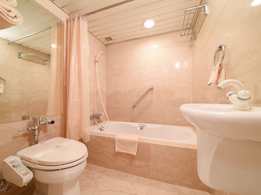 Gunma Royal Hotel 47/49