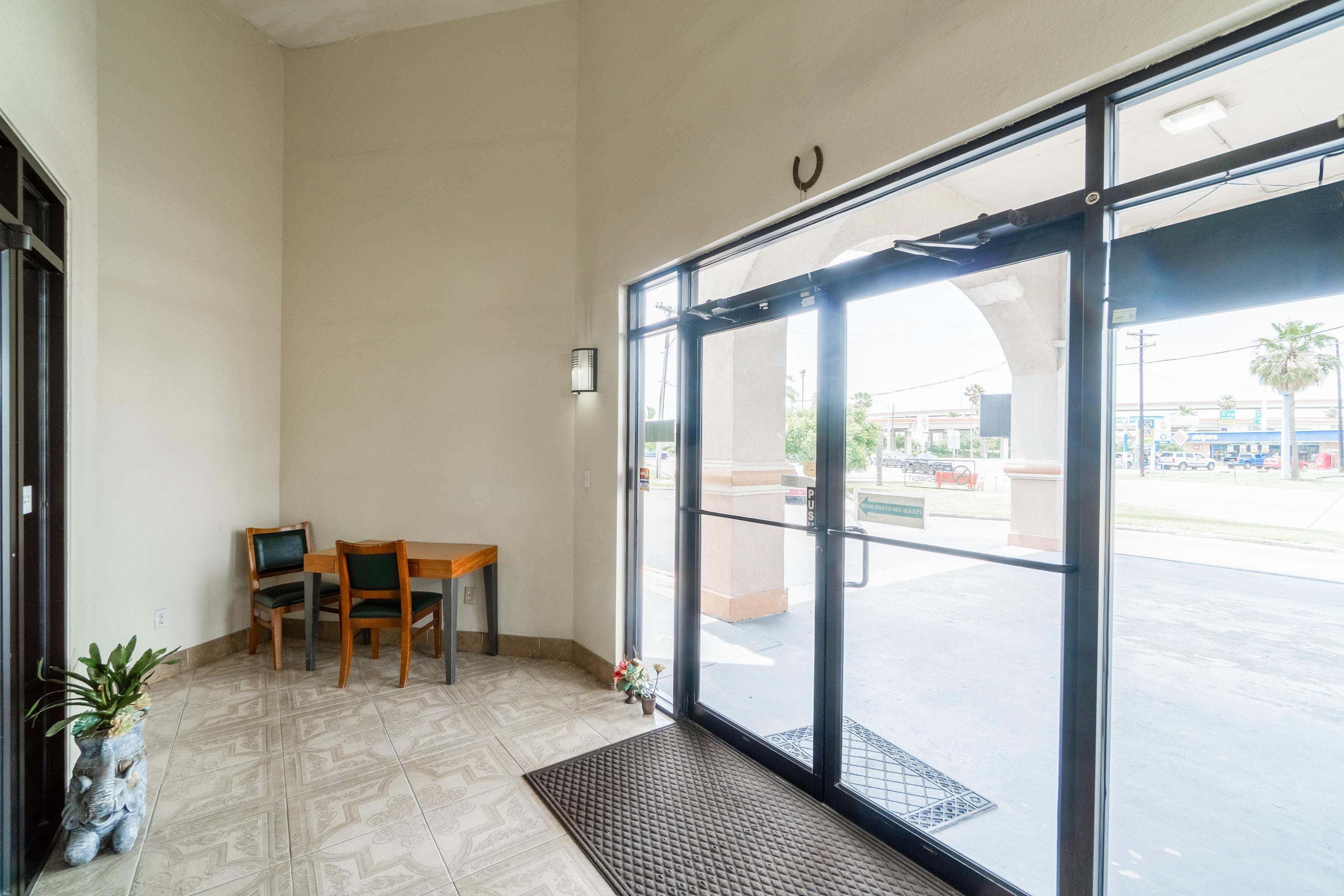 Lone Star Inn & Suites Harlingen TX 6/60