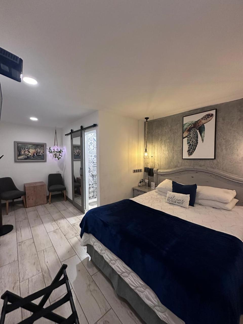 Smart, Double Bed