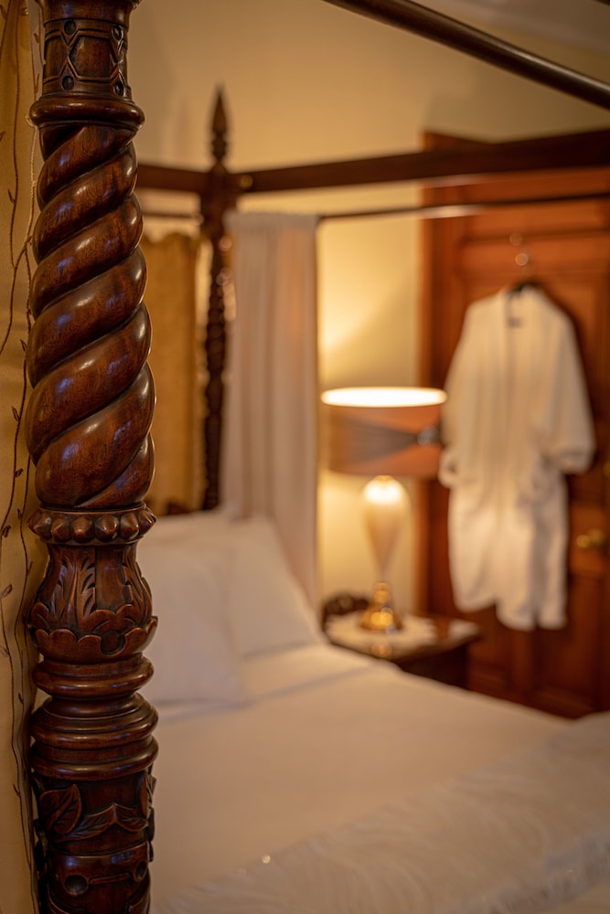 Ledgowan Lodge Hotel 13/72