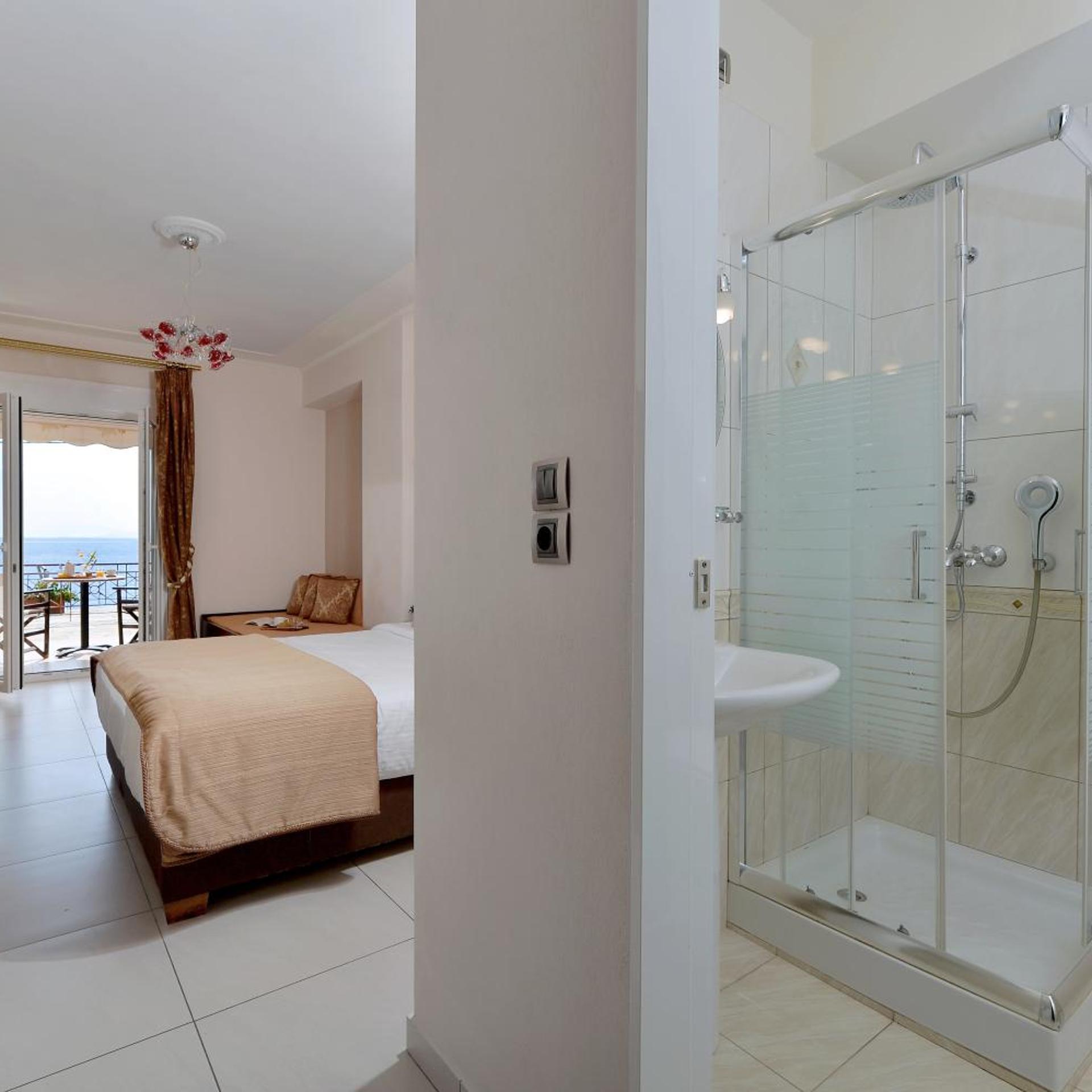 غرفة سوبيريور ثلاثية بإطلالة على البحر، Ilia Mare Hotel 6/7