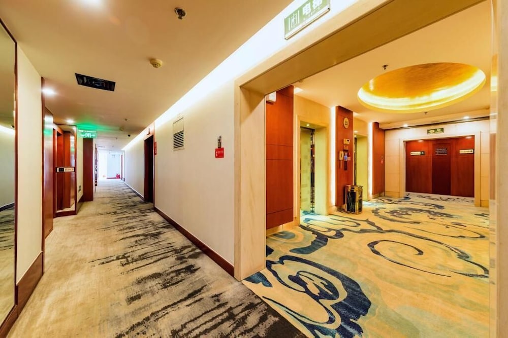 JUNYU GRAND HOTEL 3/33