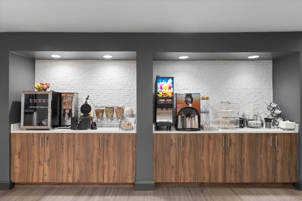 Super 8 by Wyndham Chattanooga East/Hamilton Place 5/47