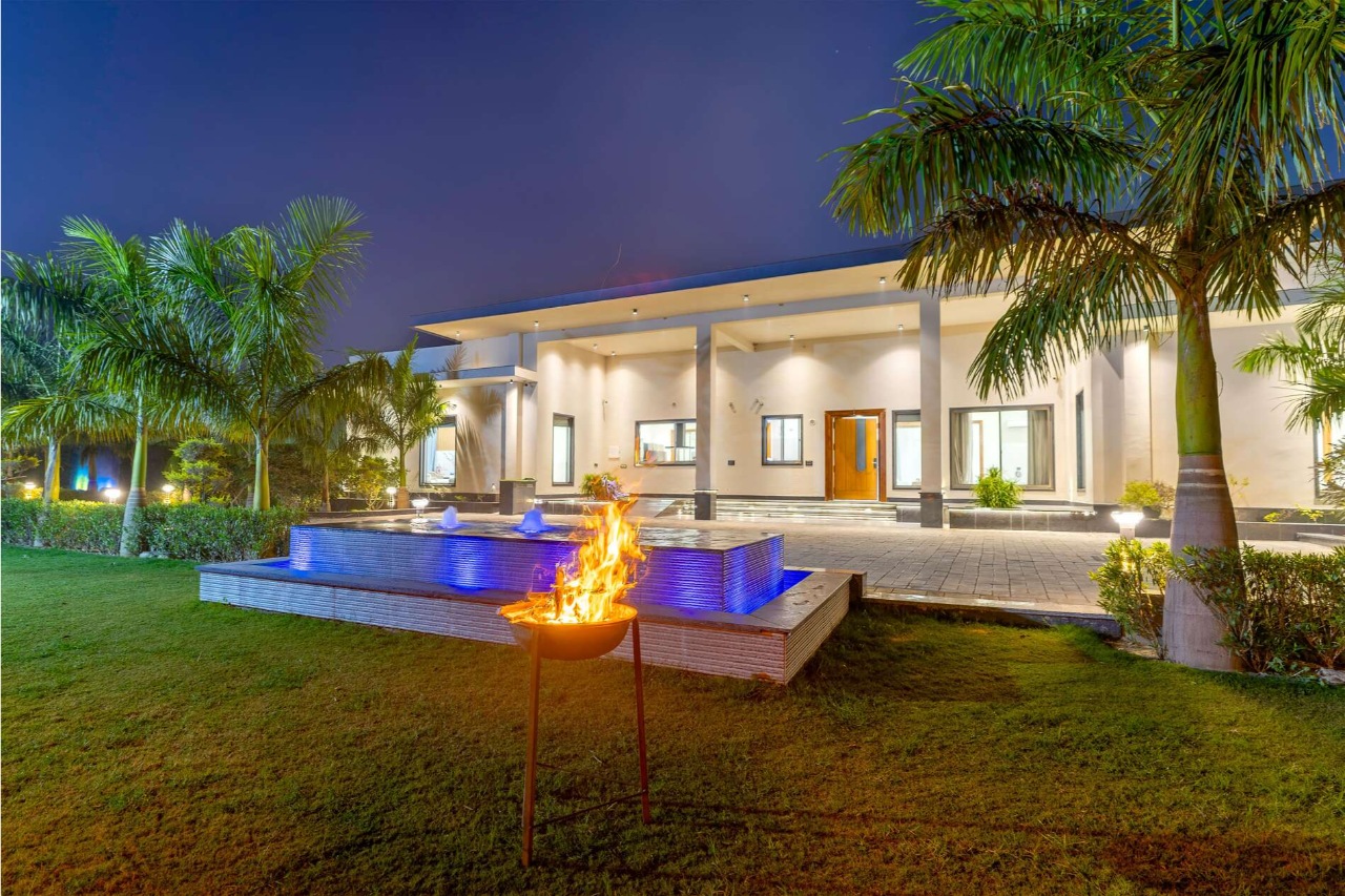ELIVAAS Levante Farms 5 BHK Villa With Private Pool, Bar, Garden and Gazebo 16/21