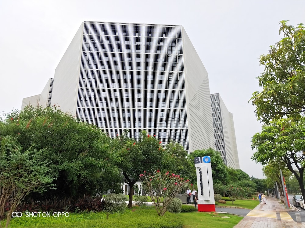 The Mulian PaZhou International Exhibition Center 3/66