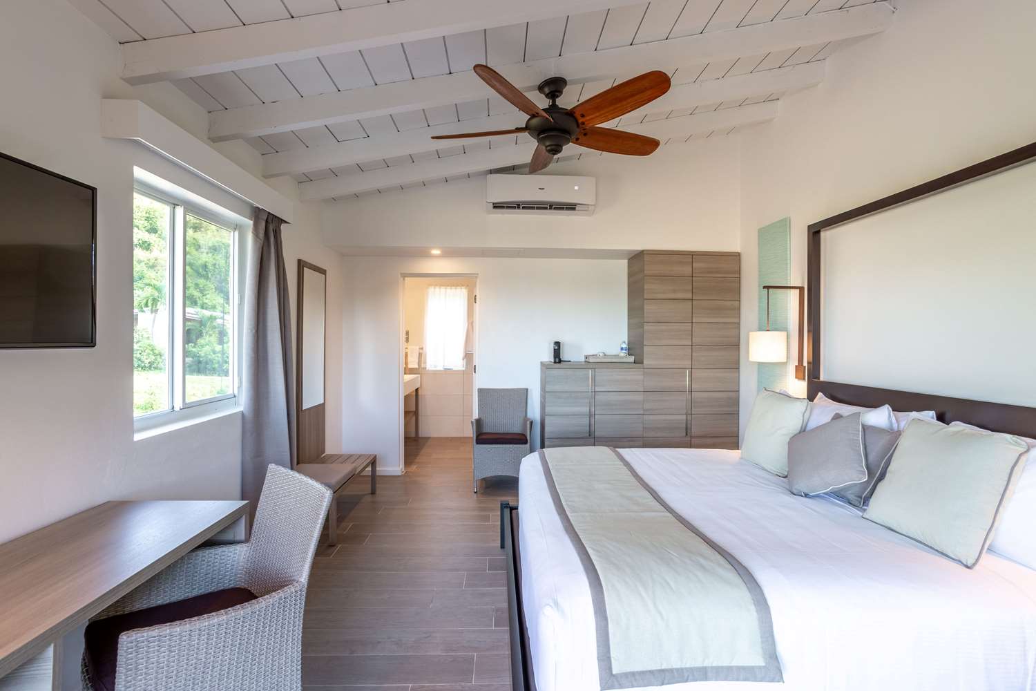 Wyndham Tortola BVI Lambert Beach Resort 9/47