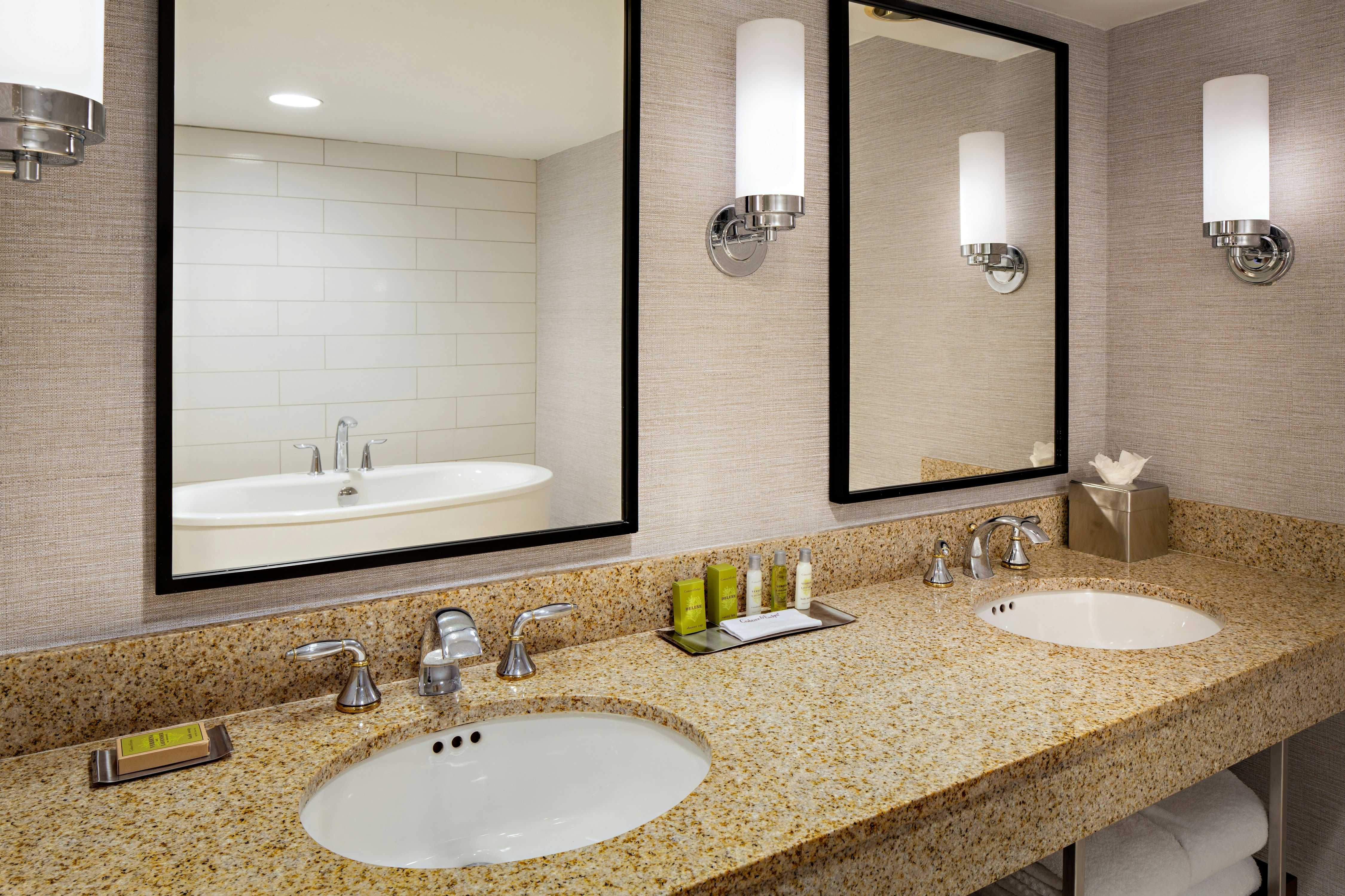 DoubleTree by Hilton Fairfield Hotel & Suites 35/36