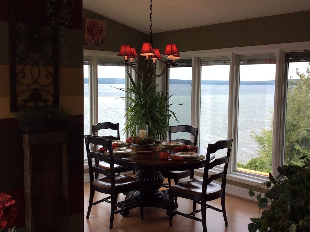 Pictured Rocks Bed and Breakfast 43/61