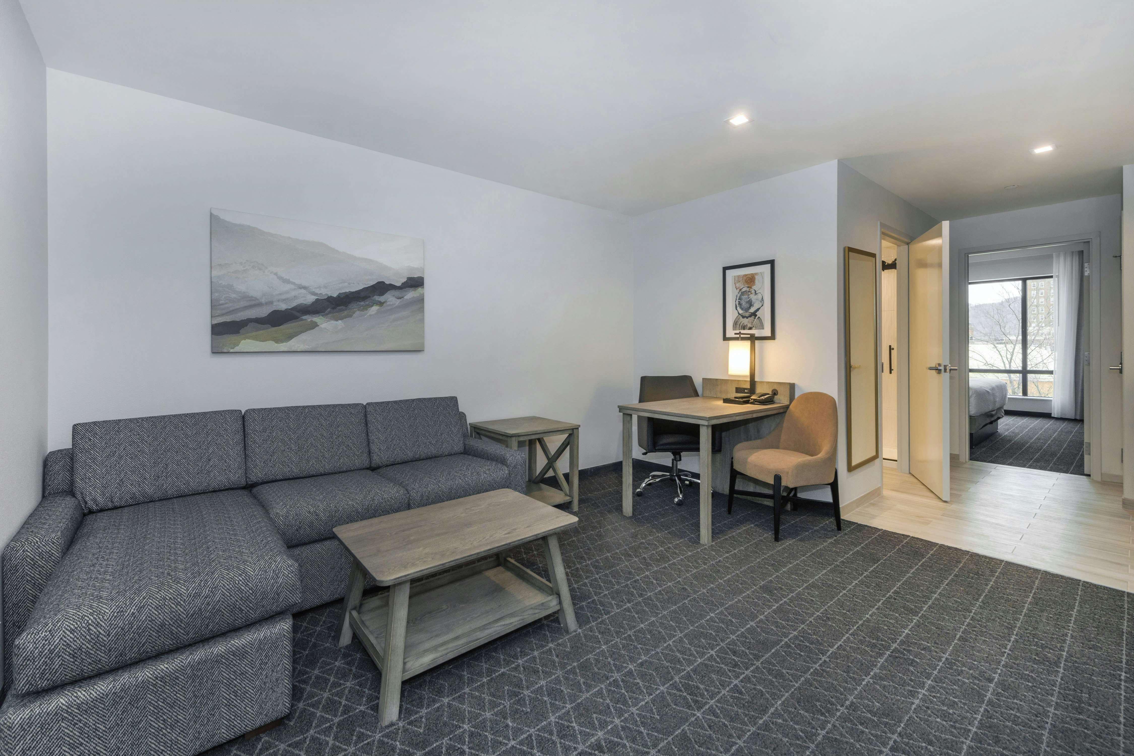 2 ROOMS, SUITE, 2 QUEEN BEDS