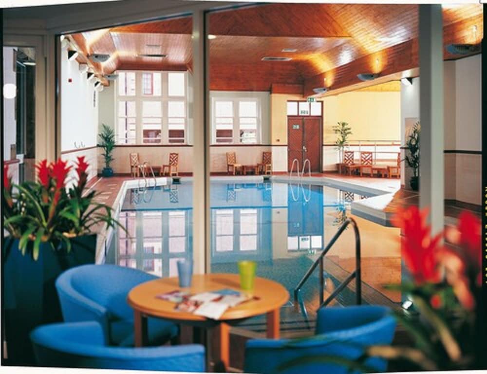 Stirling Highland Hotel 38/58