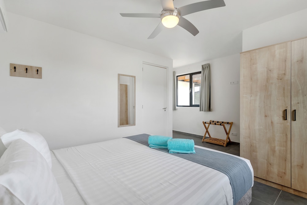 3 Bedrooms, Villa, Twin Beds, 2 King Beds, Garden View