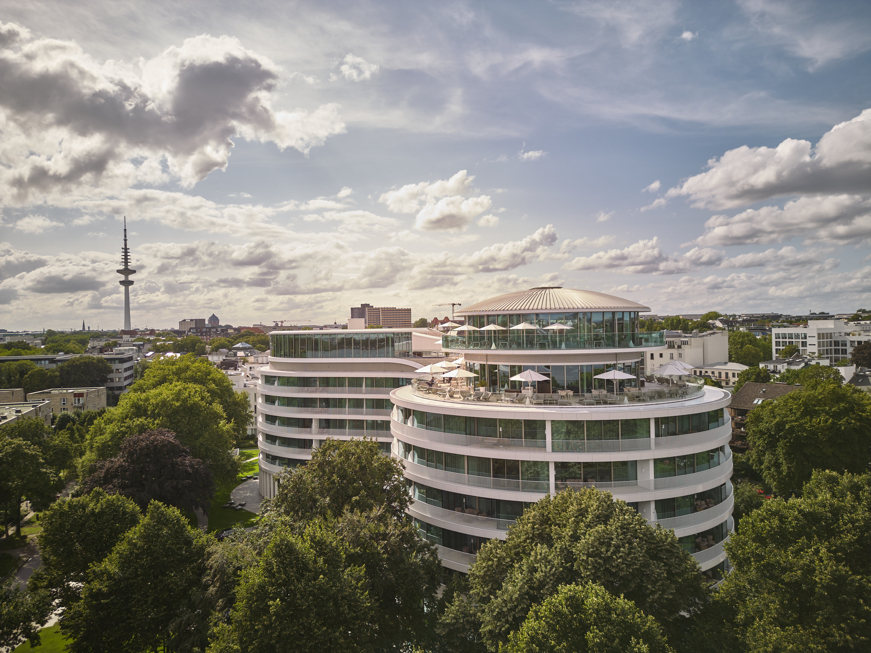 The Fontenay 4/85