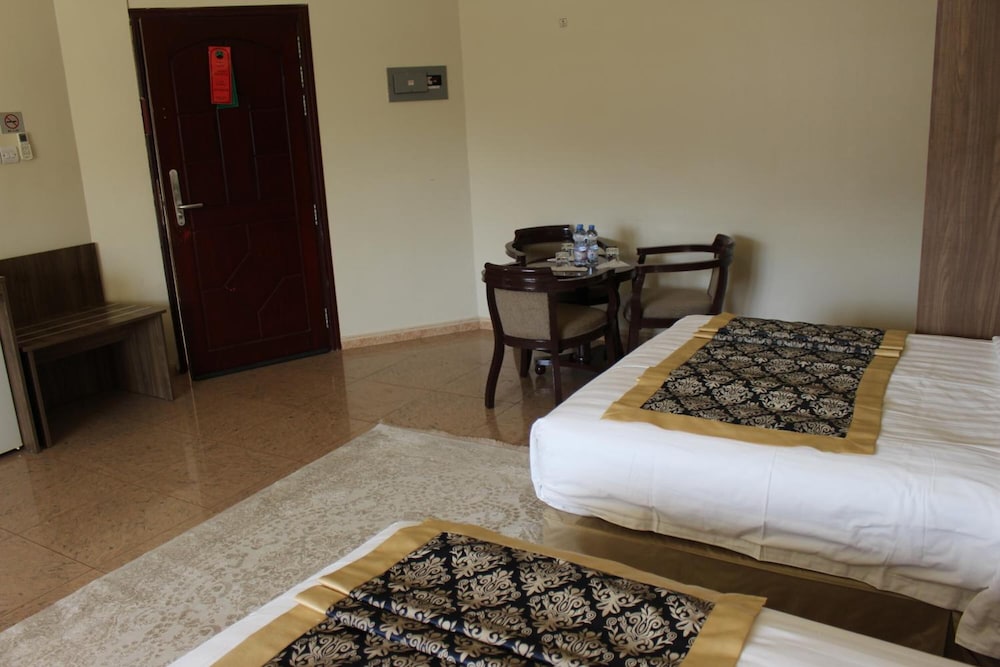 Al Diyar Hotel 20/50