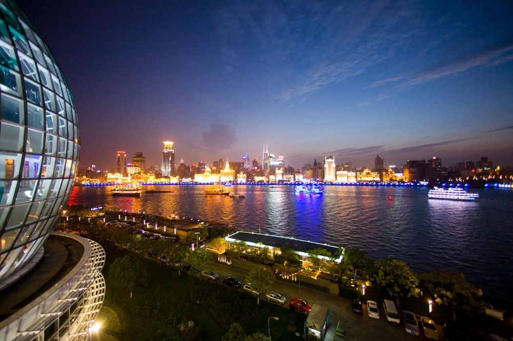 Oriental Riverside Hotel Shanghai International Convention Center 28/32
