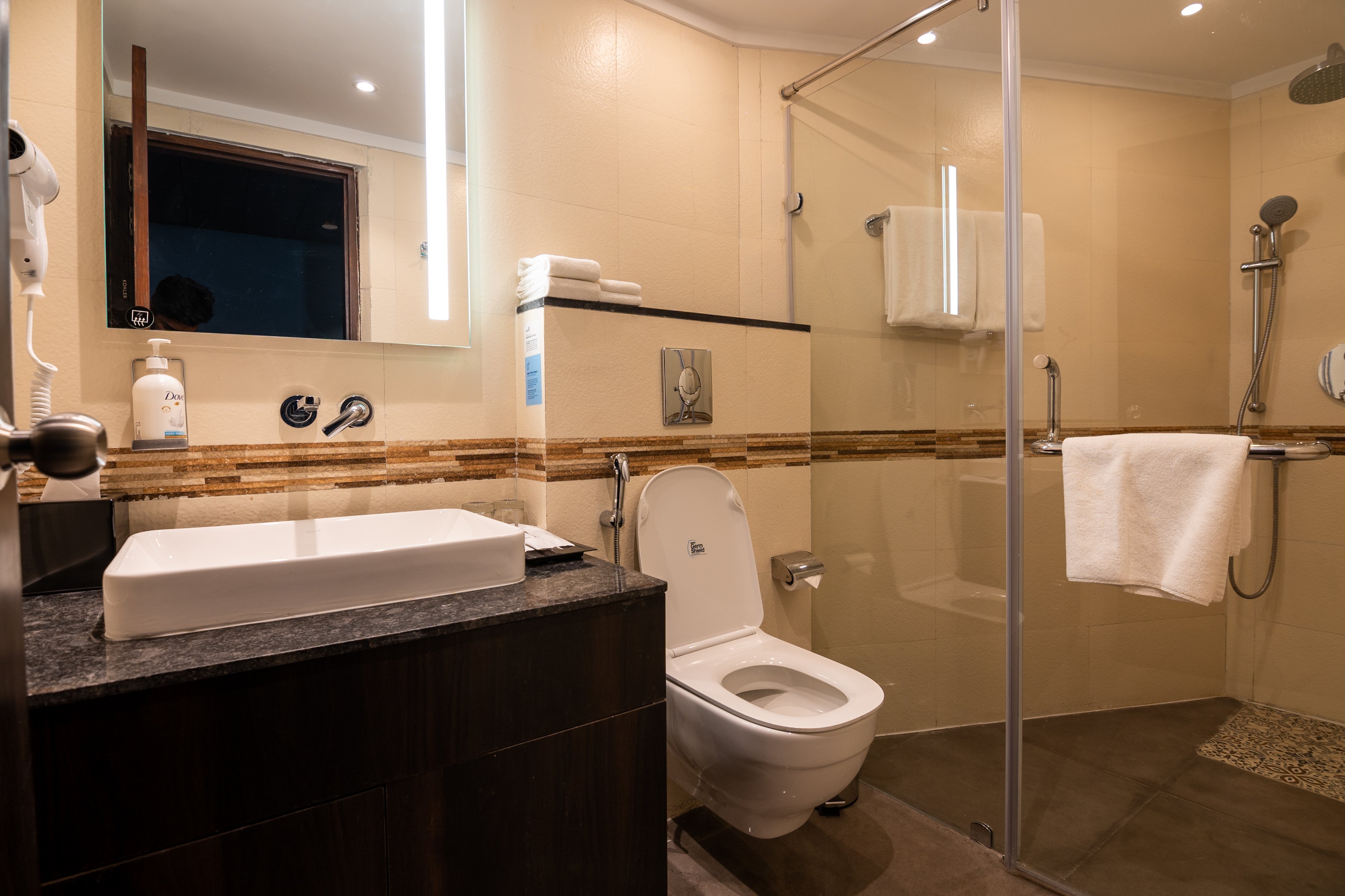 Holiday Inn Express and Suites Jaipur Gopalpura 42/43