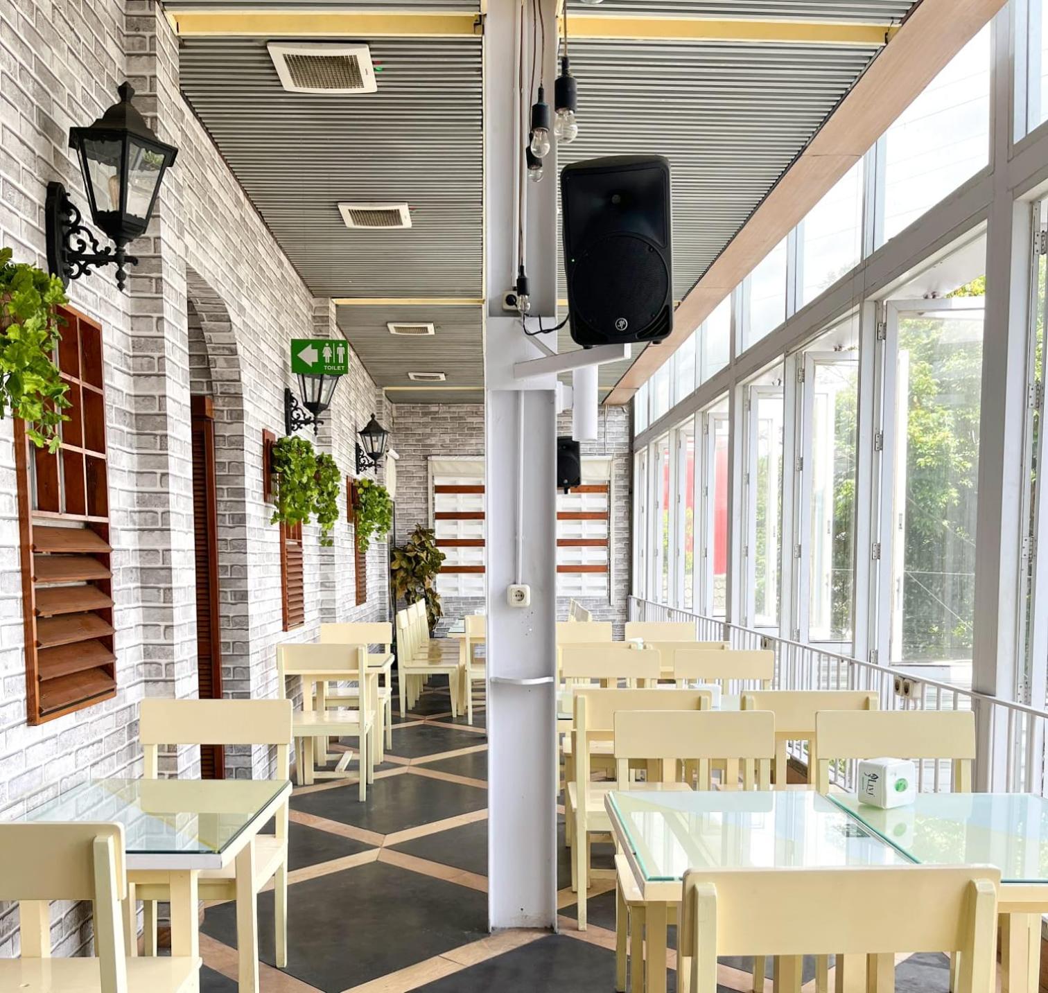 Hotel Wisata Niaga 41/56