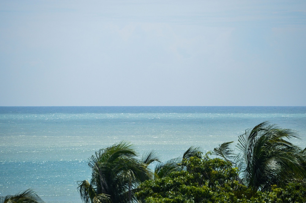 Casamar Suites 46/50