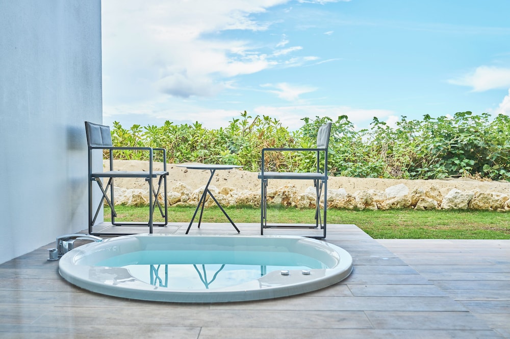 Room, Twin Beds, Sofa, Private Jetted Tub