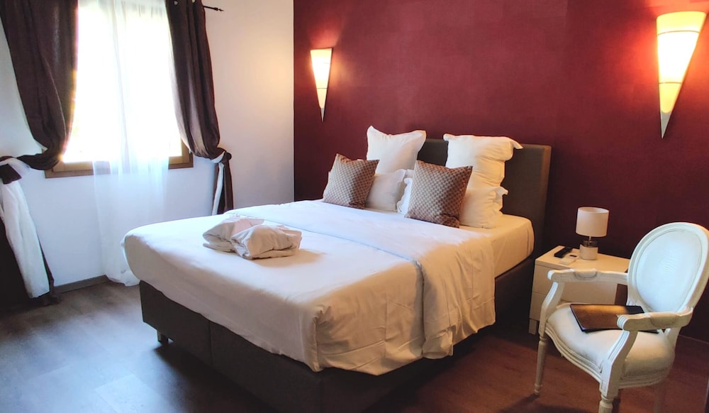 Maison Prestige Roberto Geissini 10/50