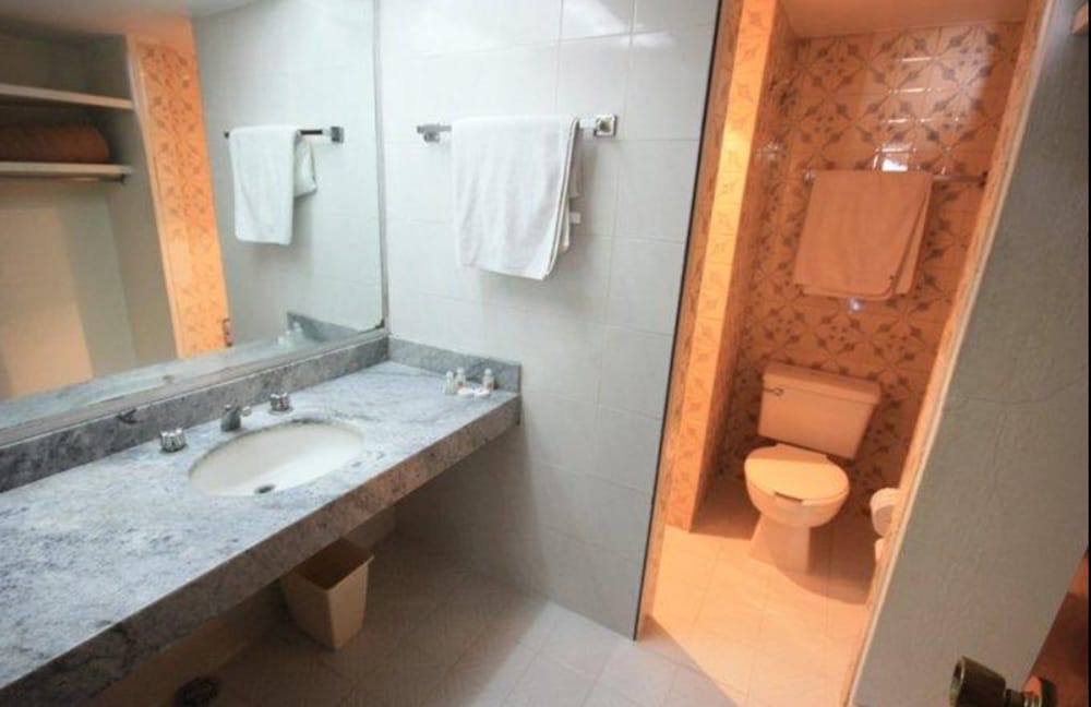 Hotel Universo Guadalajara 56/63