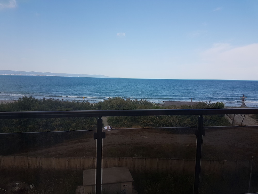Apart Hotel Iglika 64/73