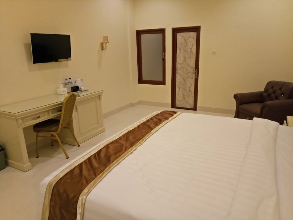 Grand Town Hotel Mandai 13/29