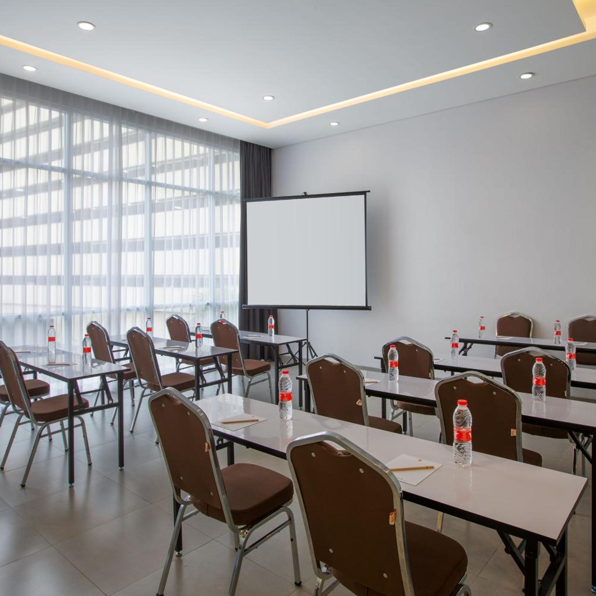 Amaris Hotel Kalimalang - Bekasi 25/27