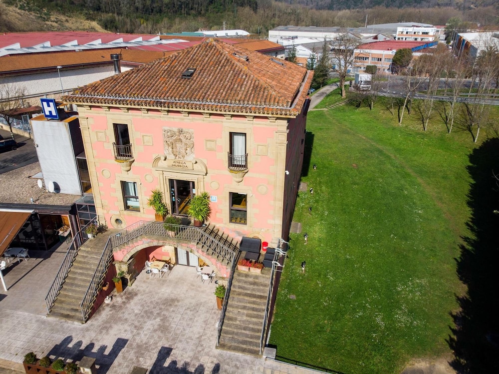 Palacio Atxega 60/69