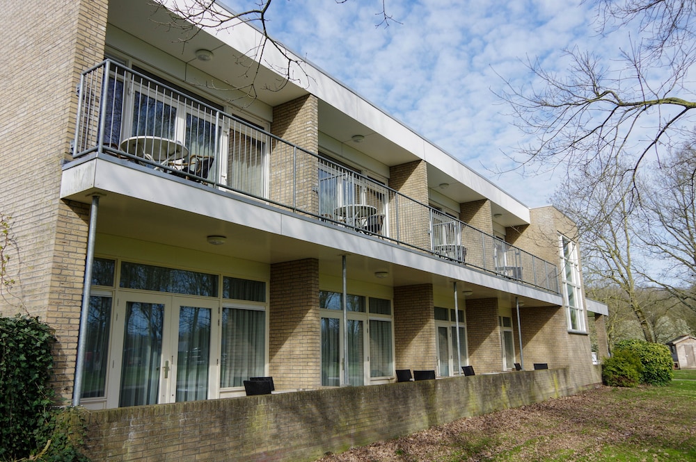 Hotel Van Saaze 2/50