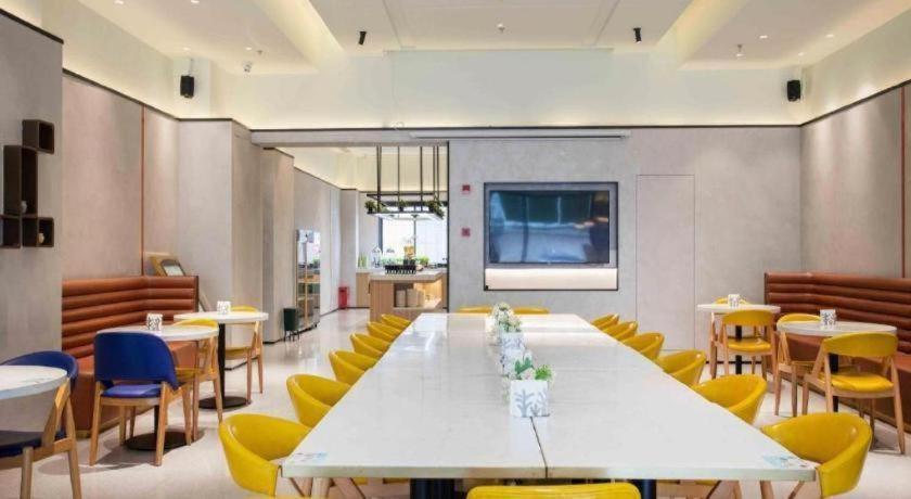 GreenTree Inn Shanghai National Convention and Exhibition Center Huaxiang Road Business Hotel 55/64