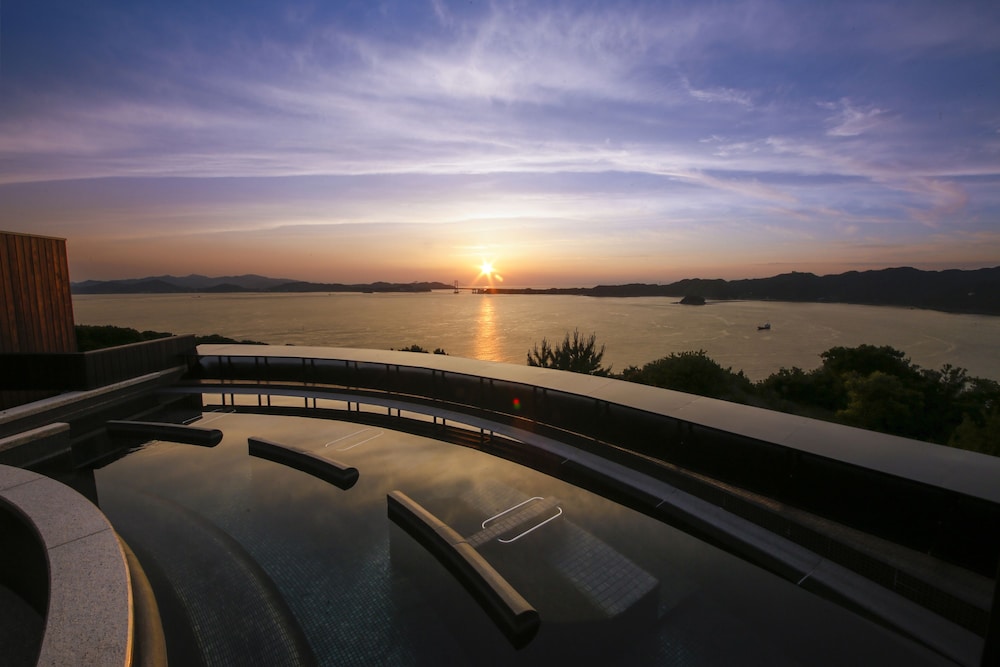 Hotel New Awaji Plaza Awajishima 40/50