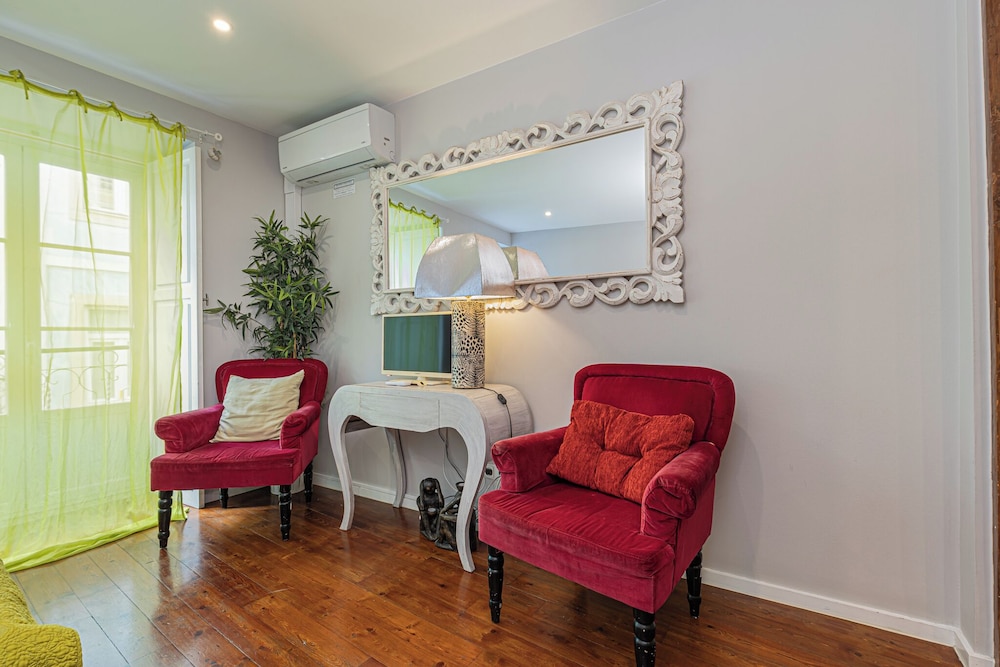 Lisbon Core Apartments In Bairro Alto Chiado 27/50