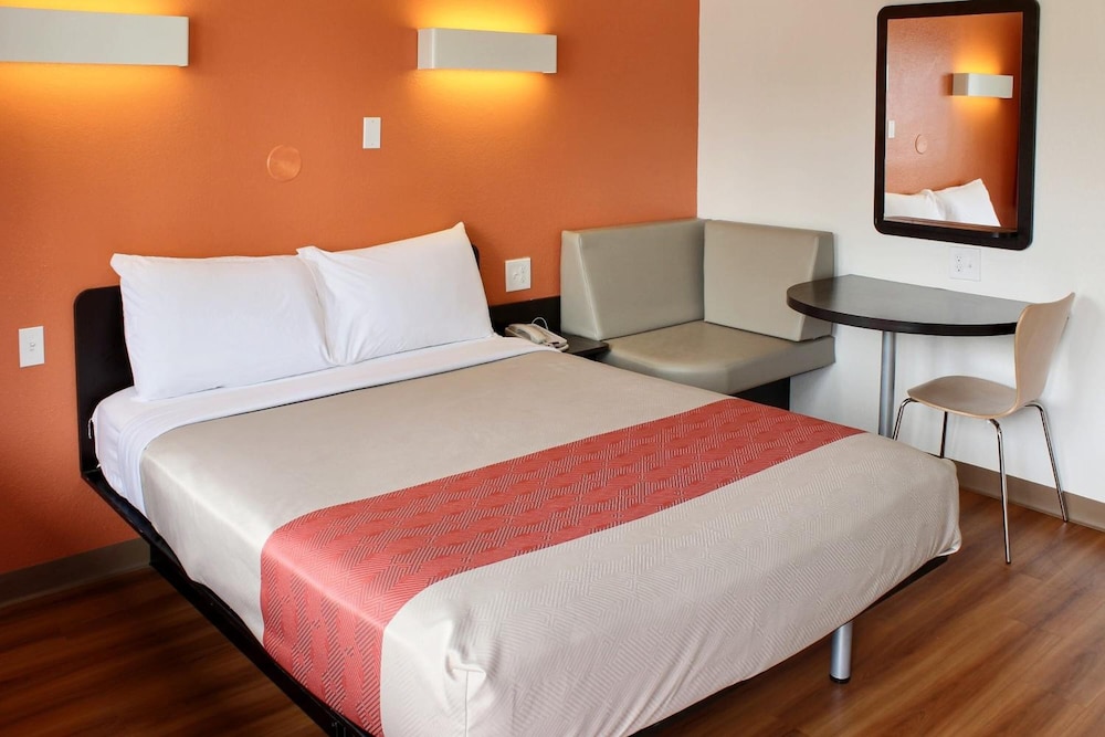 Motel6 Pismo Beach, CA 37/61