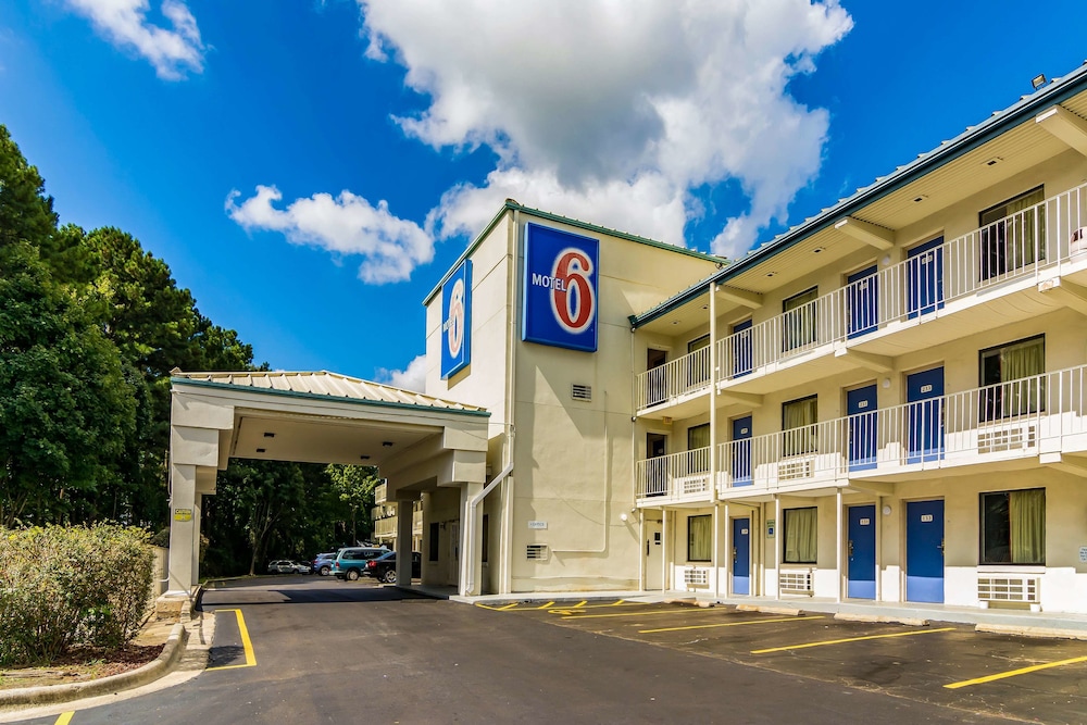 Motel6 Raleigh, NC Cary 47/54