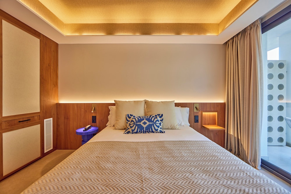 ROOM, SINGLE, BALCONY