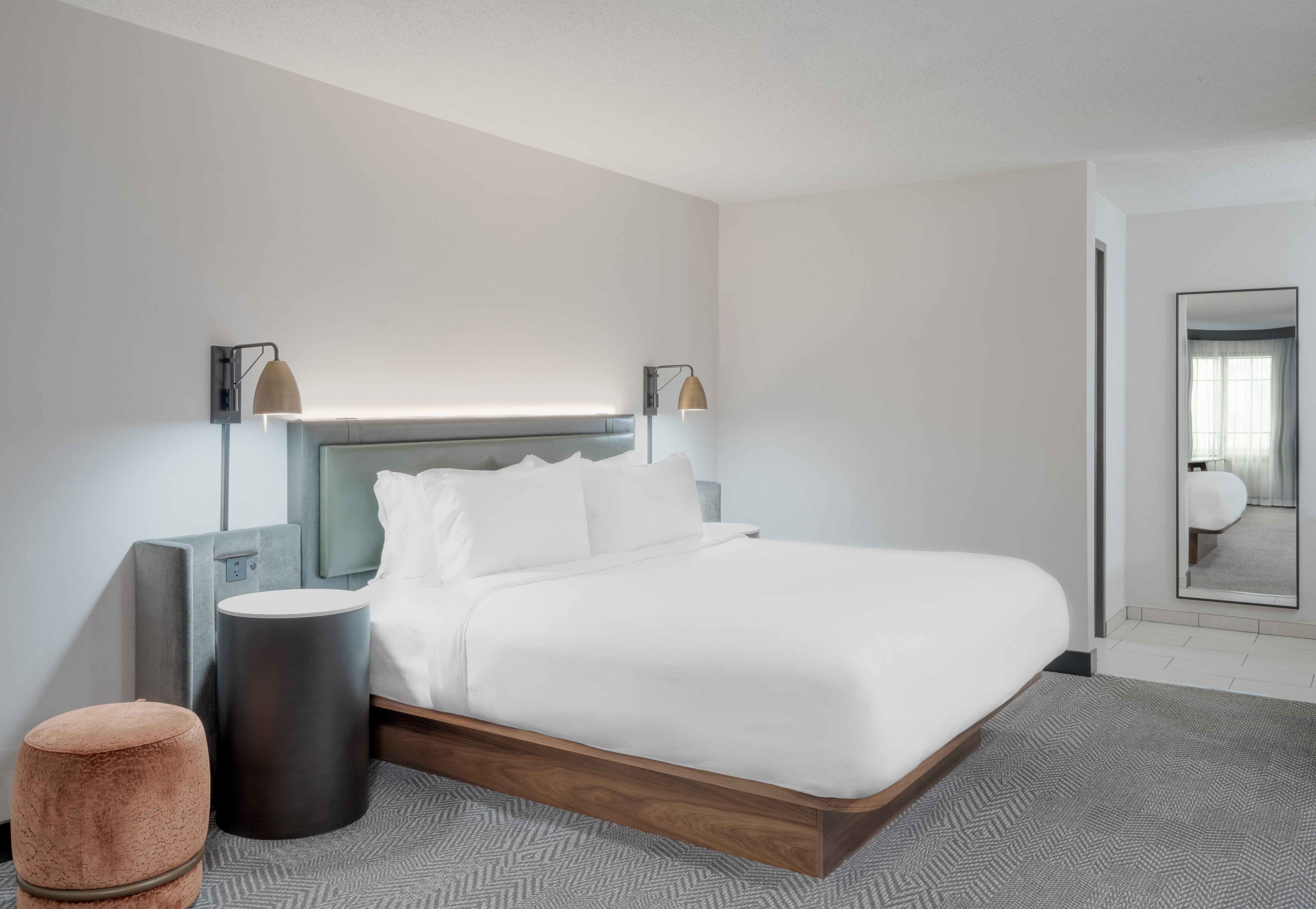 Crowne Plaza Indianapolis Downtown Union Station 33/81