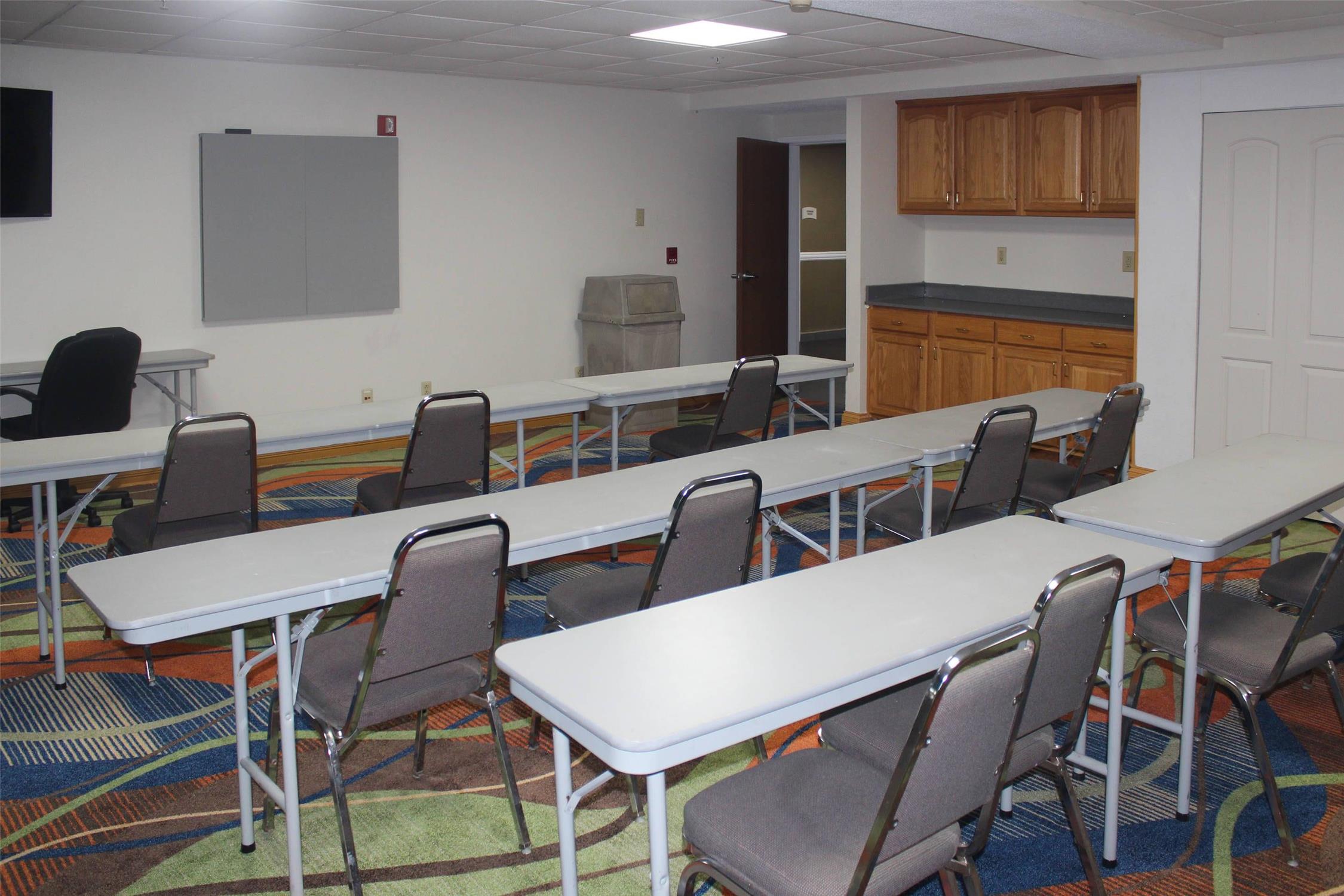 Quality Inn North Vernon near Hwy 50 27/33