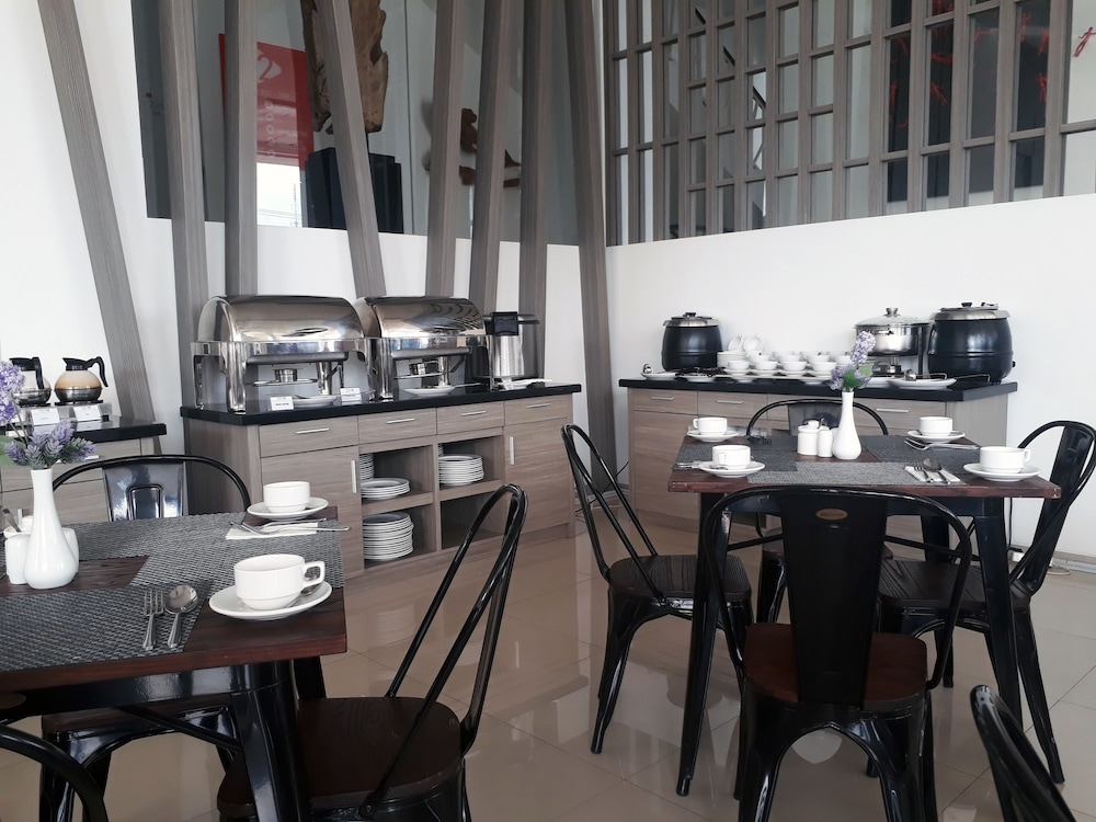 Azana Style Hotel Pamekasan Madura 29/39
