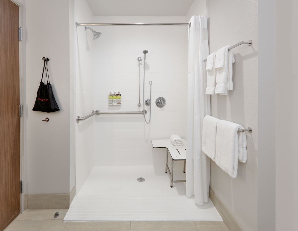 Holiday Inn Express & Suites Fort Worth North - Northlake 14/58