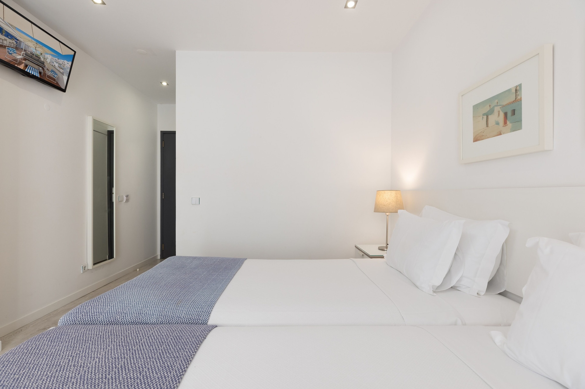 SUPERIOR, TWIN BEDS, BALCONY