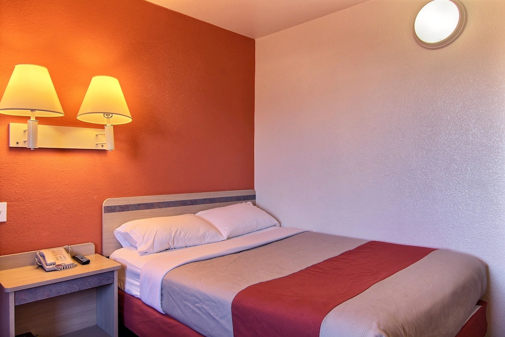 Motel6 Bismarck, ND 22/54