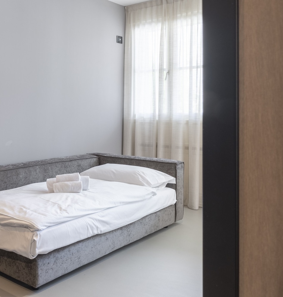 ELITE, APARTMENT
