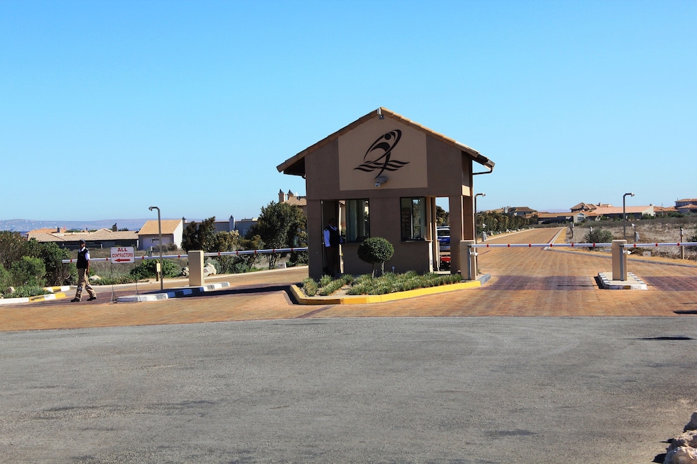 4 Bella Casa Self Catering 44/50
