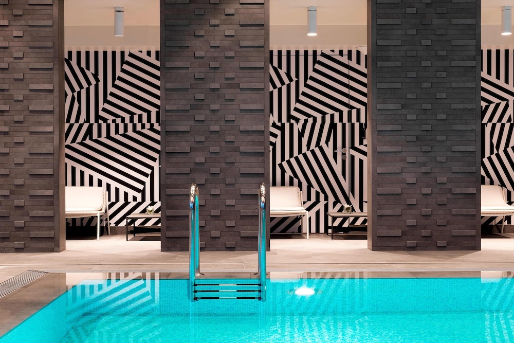 RENAISSANCE WARSAW AIRPORT HOTEL 20/62