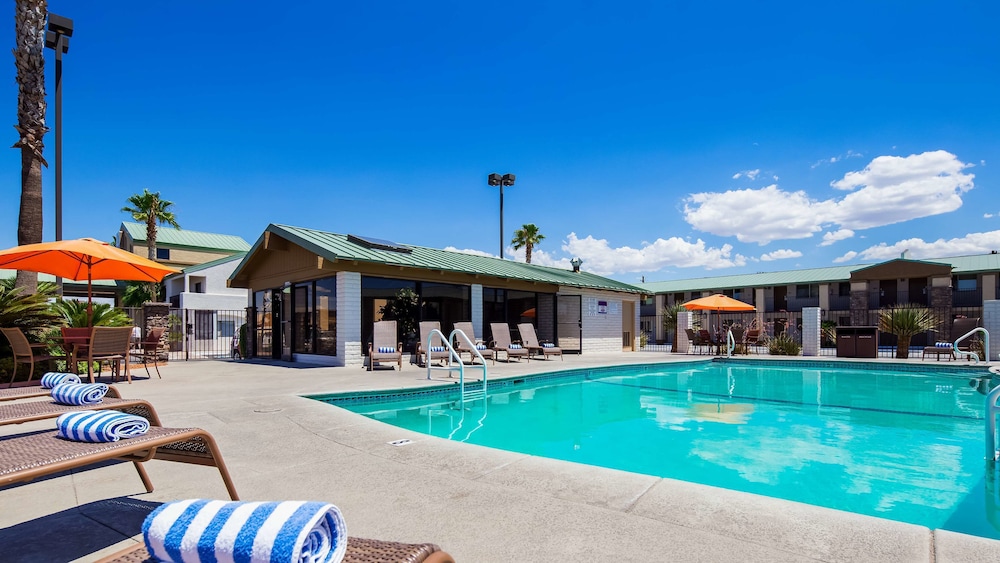 Best Western Plus King's Inn & Suites 1/37