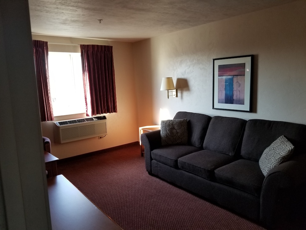 Super 8 by Wyndham Bellingham Airport/Ferndale WA 39/57