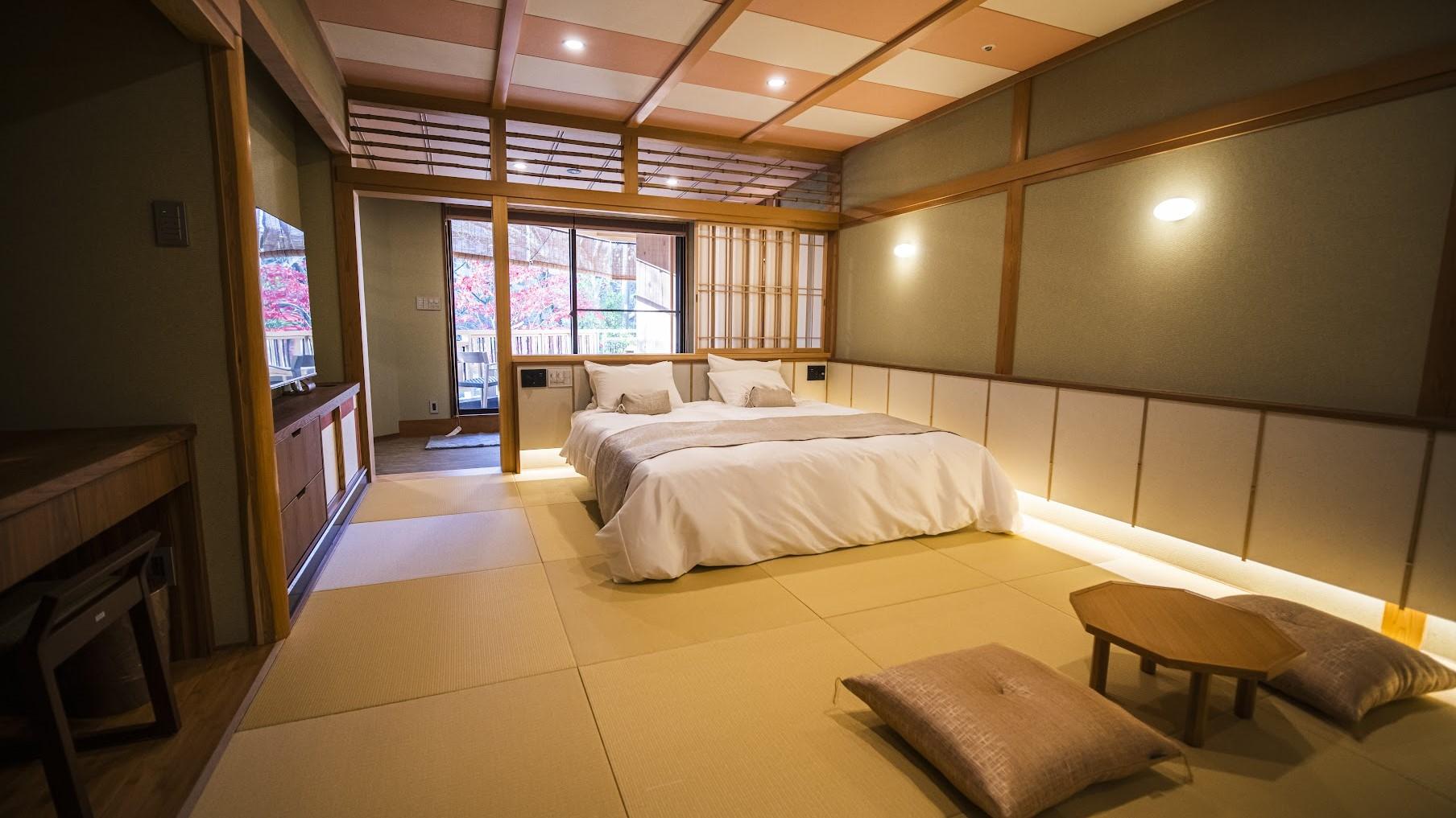 Guest Room, King Bed, Outdoor Bath